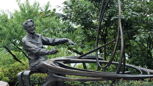 音樂文化現(xiàn)代藝術品人物雕塑展覽